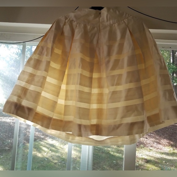 “VINTAGE” Pilar Rossi, Champagne/ Iridescent, 100% Silk Skirt. - Picture 3 of 7